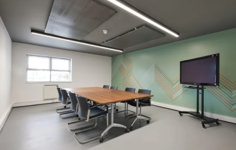 Lincoln Rd, High Wycombe to rent - Interior Photo - Image 2 of 9