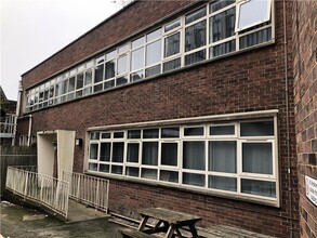 Broad St, Stoke On Trent for rent Building Photo- Image 1 of 2