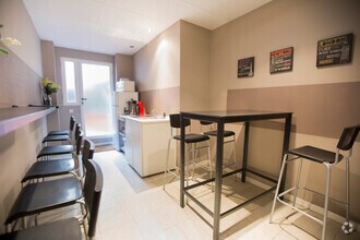 Plaza Emilio Jiménez Millas, 2, Madrid, Madrid to rent Interior Photo- Image 1 of 17