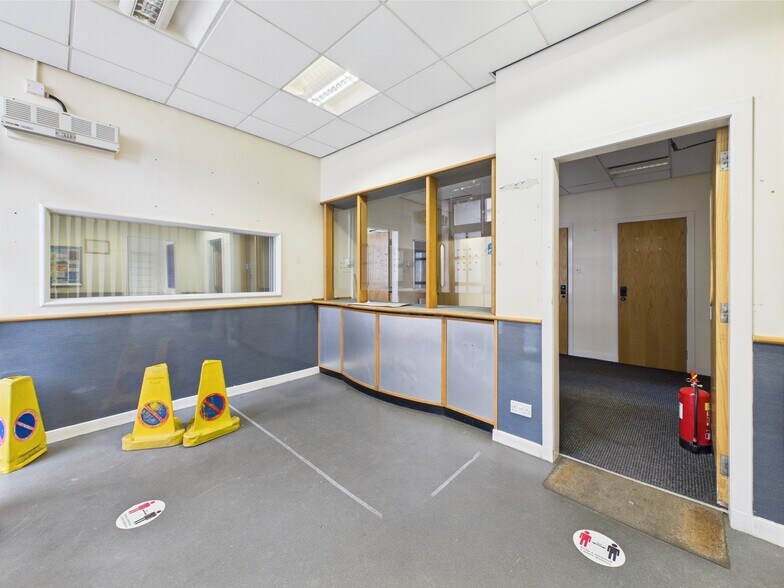 4 Merchant St, Peterhead for sale - Interior Photo - Image 3 of 5