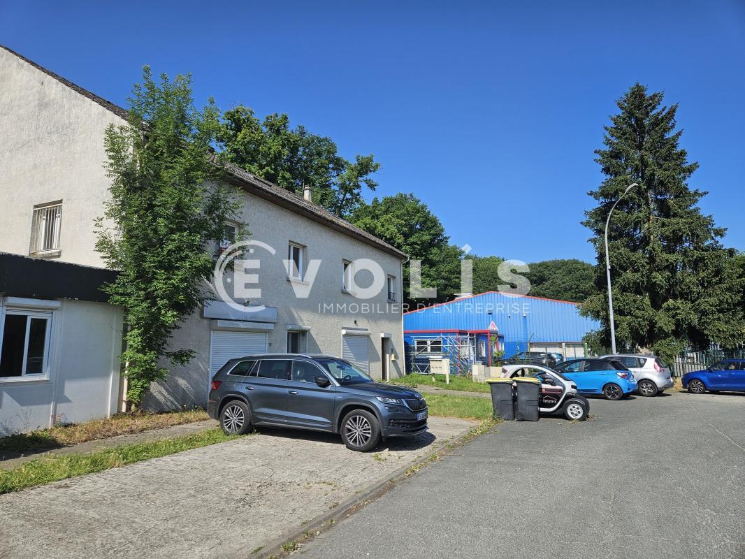 19 Rue Du 8 Mai 1945, Pecqueuse for sale Building Photo- Image 1 of 9