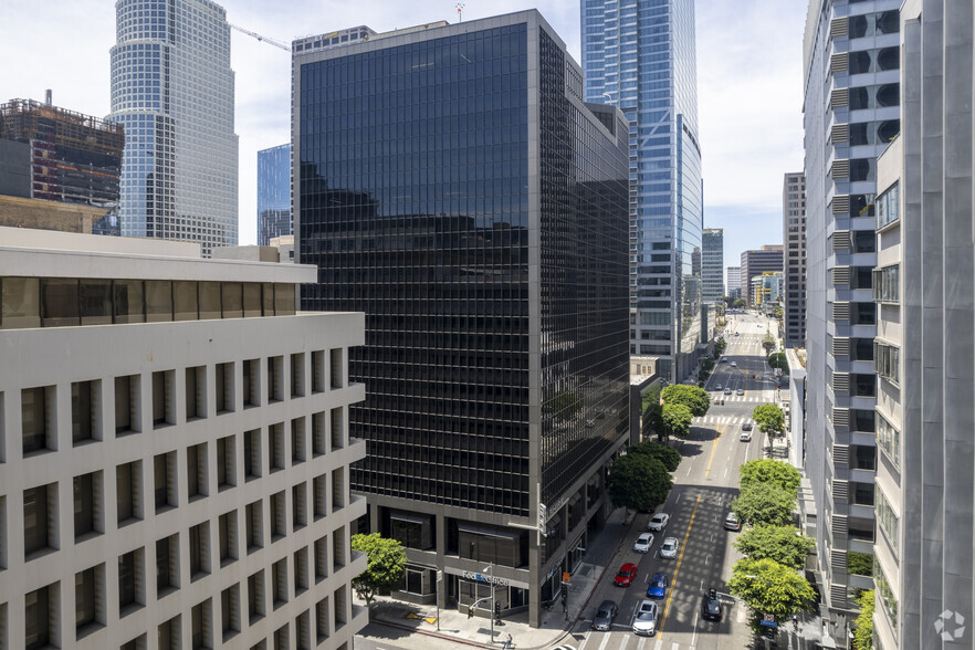 800 Wilshire Blvd, Los Angeles, CA for rent - Building Photo - Image 1 of 7