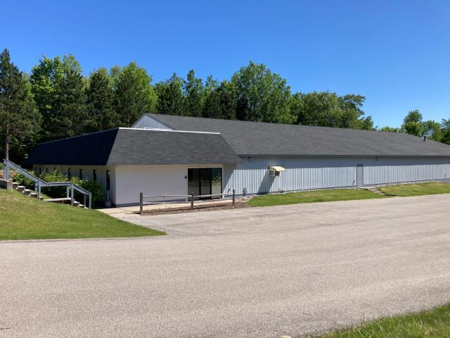 1746 Keane Dr, Traverse City, MI for sale - Building Photo - Image 2 of 28