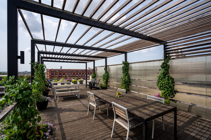 161 S 1st St, Milwaukee, WI to rent - Building Photo - Image 2 of 33