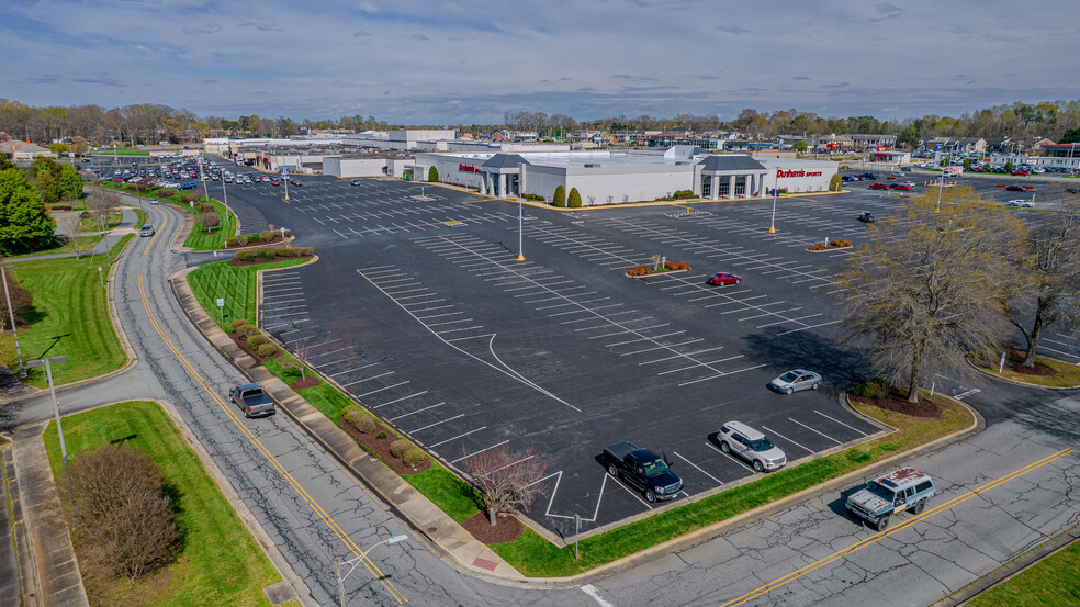 309 Huffman Mill Rd, Burlington, NC for sale - Aerial - Image 3 of 16