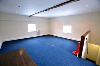 Royston Road Rd, Buntingford to rent Interior Photo- Image 2 of 5