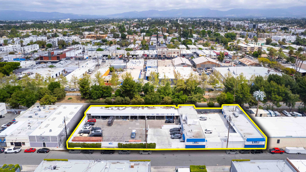 14723 Aetna St, Van Nuys CA - Commercial Property