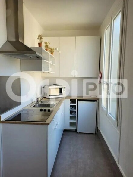 Retail in Soissons for sale - Interior Photo - Image 3 of 10