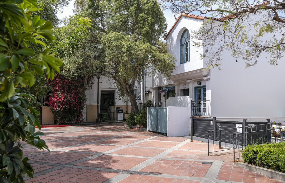 924 Chapala St, Santa Barbara, CA for rent - Building Photo - Image 1 of 2