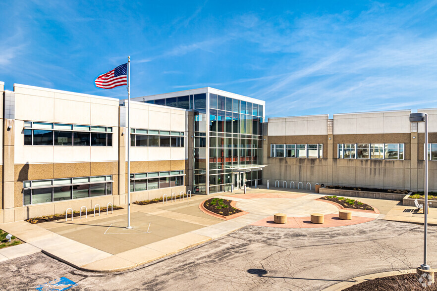 16025 W 113th St, Lenexa, KS for rent - Building Photo - Image 1 of 56