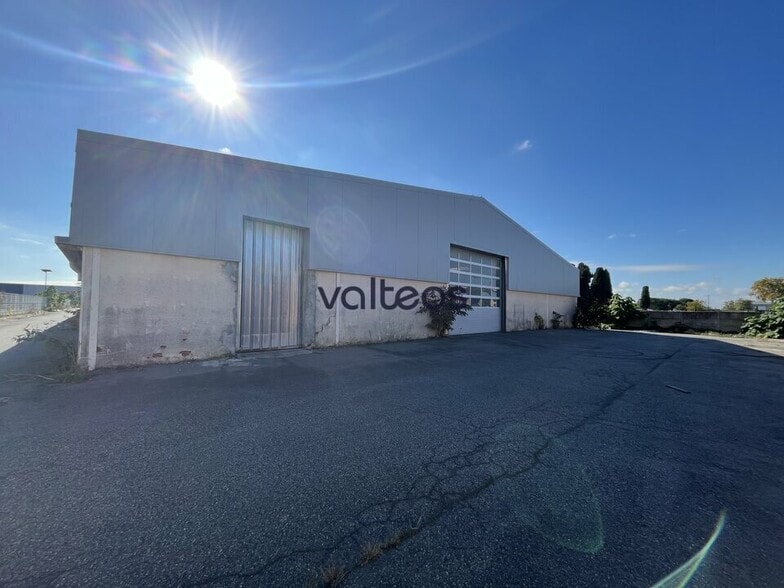 Industrial in Portet-sur-Garonne to rent - Building Photo - Image 2 of 2
