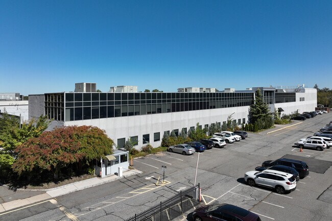 More details for 60-15 Little Neck Pky, Little Neck, NY - Mixed-use to Rent