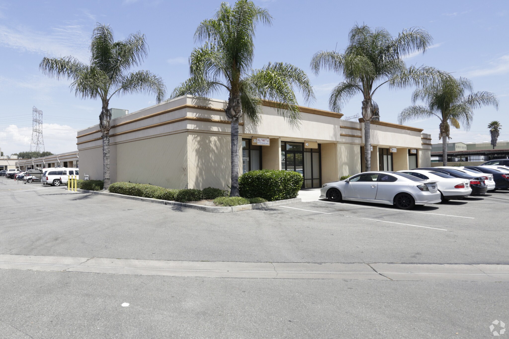 7625 E Rosecrans Ave, Paramount, CA for rent Primary Photo- Image 1 of 6