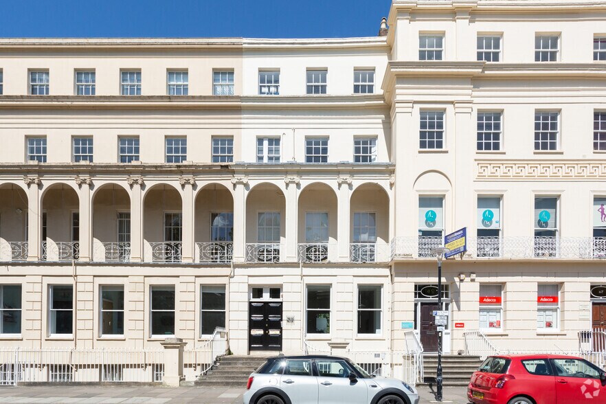 51 Promenade, Cheltenham for sale - Primary Photo - Image 1 of 1