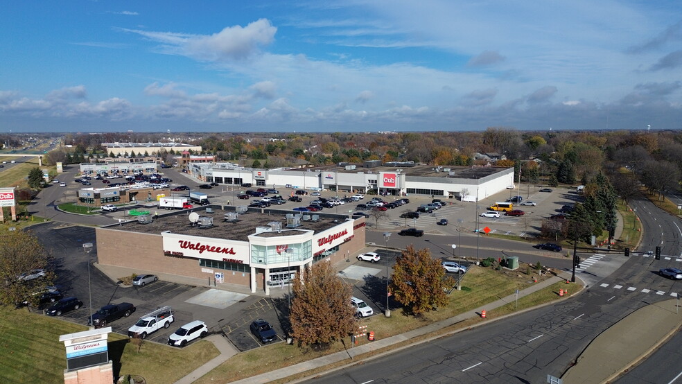 11401 N Marketplace Dr, Champlin, MN for sale - Building Photo - Image 3 of 6