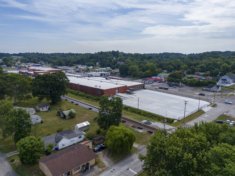 425 N Gateway Ave, Rockwood, TN for rent - Aerial - Image 3 of 22