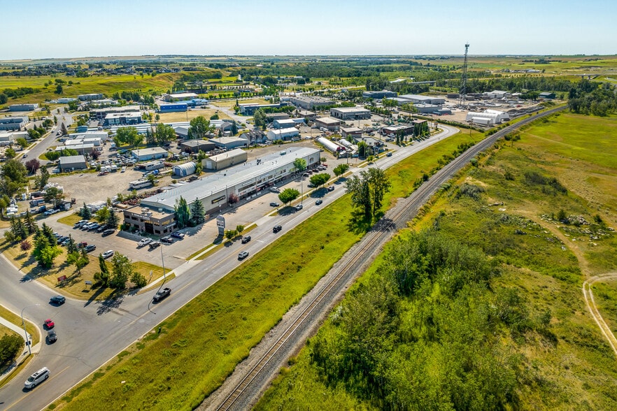 201 N Railway St, Okotoks, AB for sale - Building Photo - Image 1 of 4