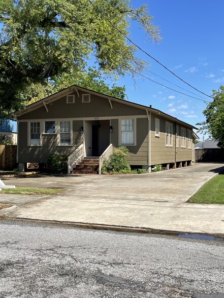 413 7th St, Lake Charles, LA for rent - Primary Photo - Image 1 of 1