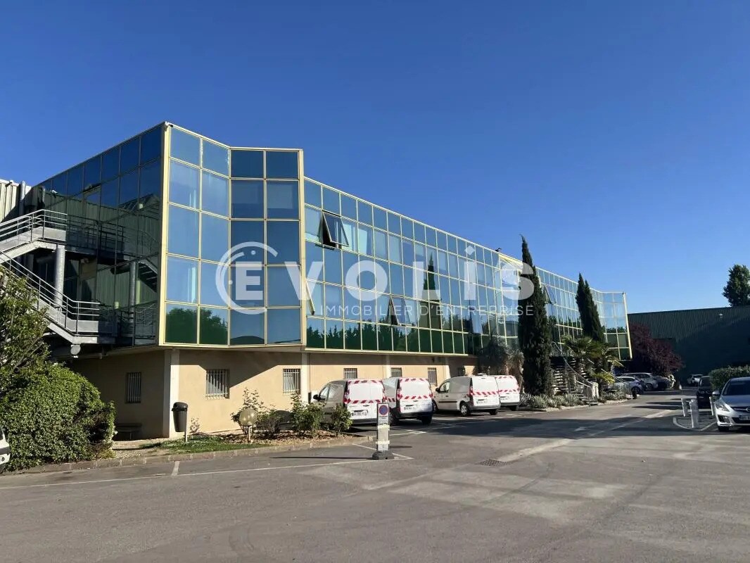 Office in Villiers-sur-Marne to rent Building Photo- Image 1 of 7