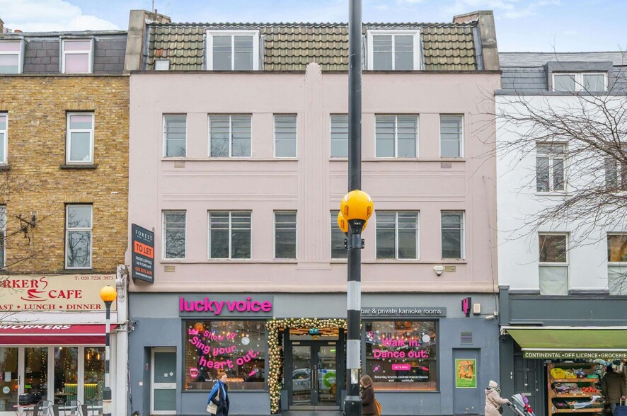 173-174 Upper St, London for rent - Building Photo - Image 1 of 8