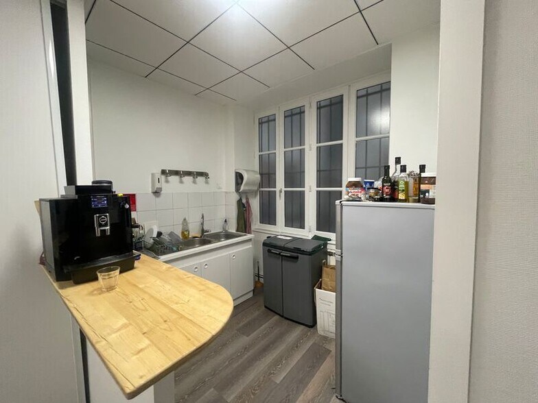Office in Lyon to rent - Interior Photo - Image 3 of 10
