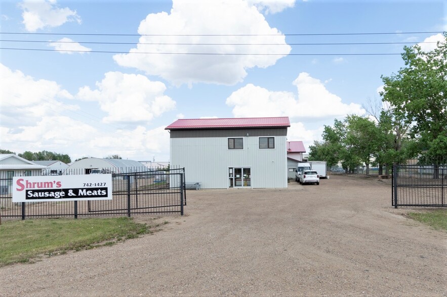 4703 42 St, Stettler, AB for sale - Building Photo - Image 1 of 15