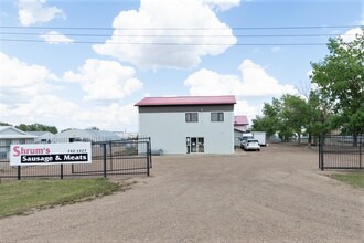 4703 42 St, Stettler, AB for sale Building Photo- Image 1 of 16