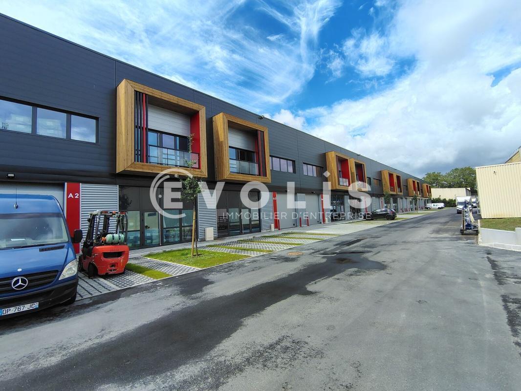 42 Rue Benoit Frachon, Bobigny to rent Building Photo- Image 1 of 2