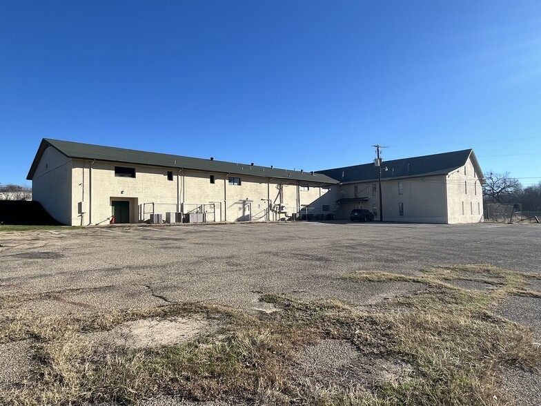 5025 Jacksboro Hwy, Fort Worth, TX for sale - Building Photo - Image 2 of 8