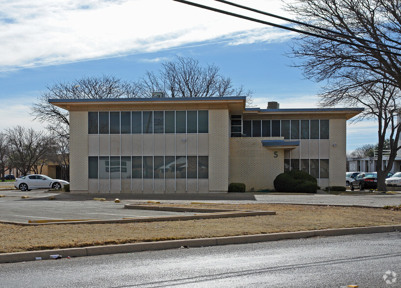 5 Briercroft Office Park, Lubbock, TX for rent - Building Photo - Image 2 of 68