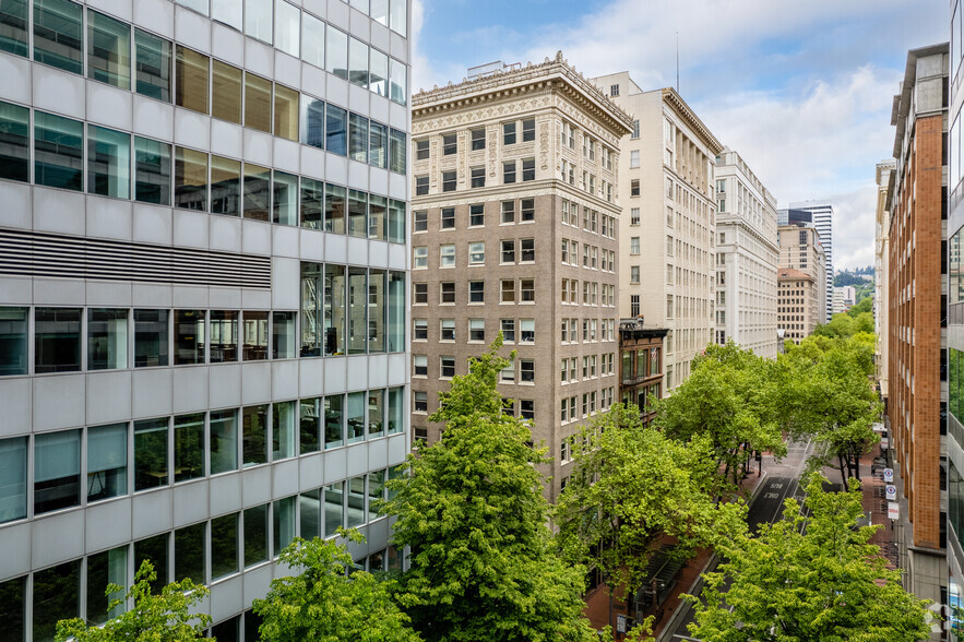 506 SW Sixth Ave, Portland, OR for rent - Building Photo - Image 3 of 11