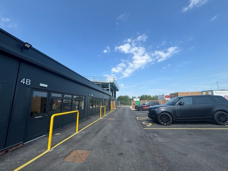 4B Snetterton Business Park, Norwich to rent - Building Photo - Image 2 of 3