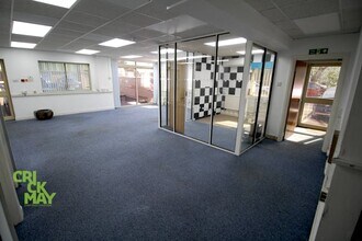 Bridge Rd, Haywards Heath to rent Interior Photo- Image 2 of 2
