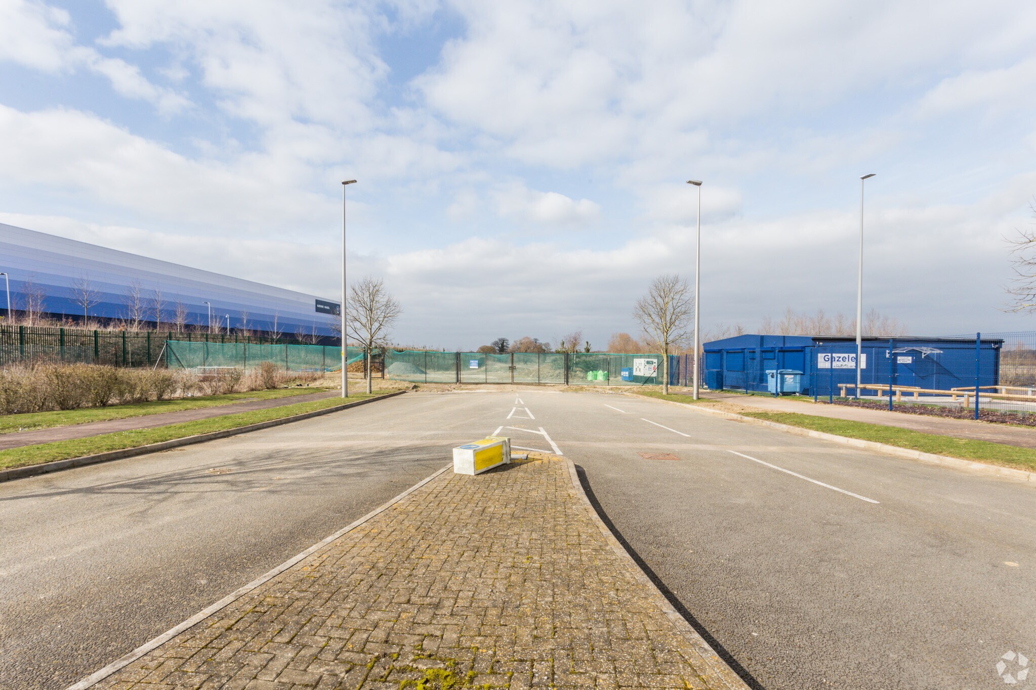 Fen St, Milton Keynes for sale Primary Photo- Image 1 of 1