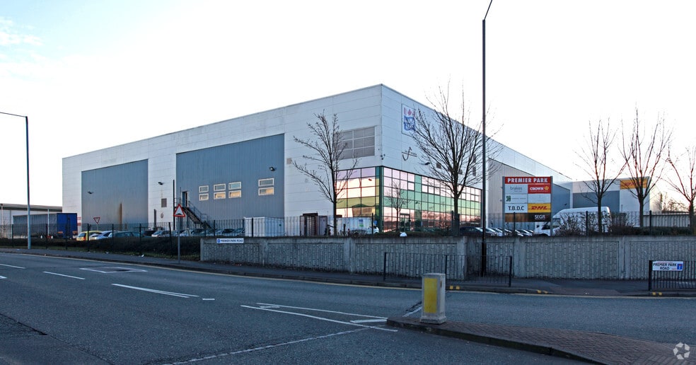 Premier Park Rd, London to rent - Building Photo - Image 2 of 5
