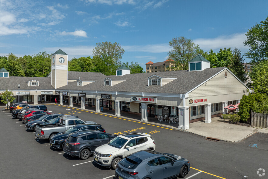 231-263 Main St, Matawan, NJ for sale - Primary Photo - Image 1 of 1