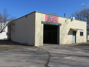 26545 Drew Ave, Elko New Market, MN for rent Building Photo- Image 1 of 8