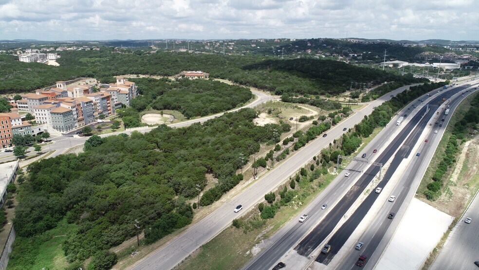 La Cantera Pky, San Antonio, TX 78256 UK