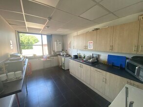 2 Wellington Rd, Bilston to rent Interior Photo- Image 2 of 4