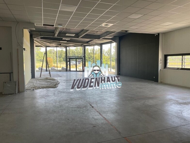Light Industrial in Muret to rent - Interior Photo - Image 2 of 9