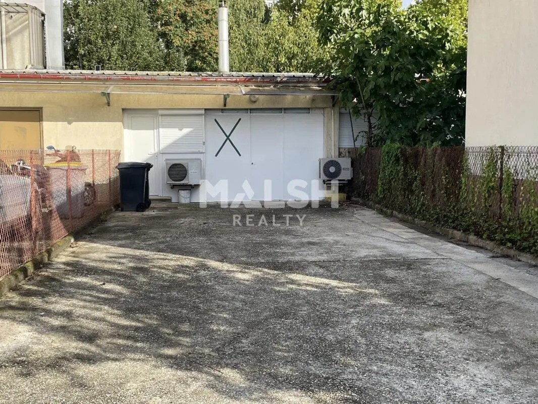 Light Industrial in Vaulx-en-Velin to rent Building Photo- Image 1 of 8