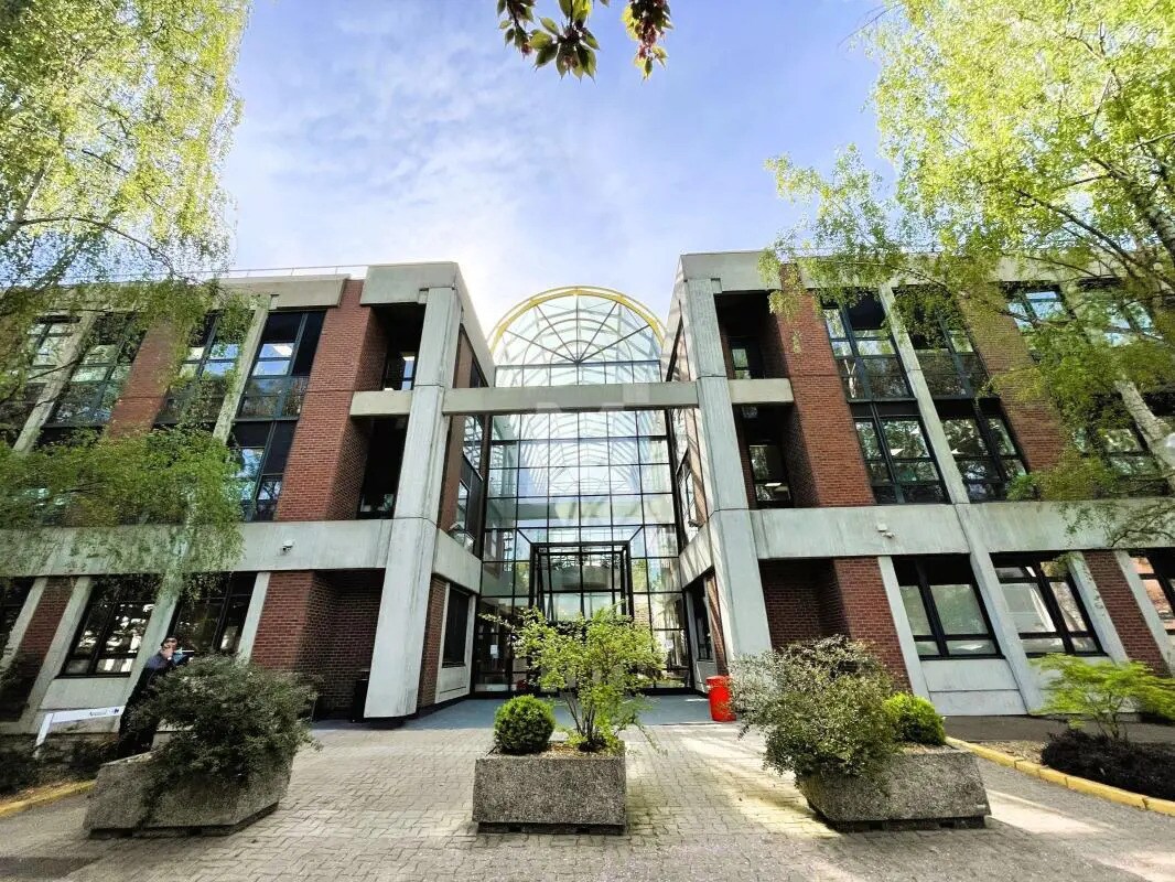 Office in Évry-Courcouronnes to rent Building Photo- Image 1 of 17