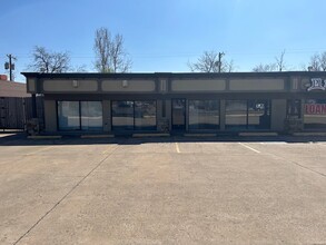 1920 NW Cache Rd, Lawton, OK for rent Building Photo- Image 1 of 12