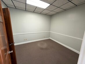 3201 SW 34th Ave, Ocala, FL to rent Interior Photo- Image 2 of 14