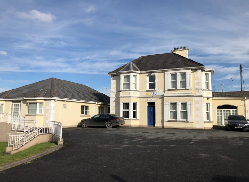 30 Rathfriland Rd, Newry for rent - Primary Photo - Image 1 of 1