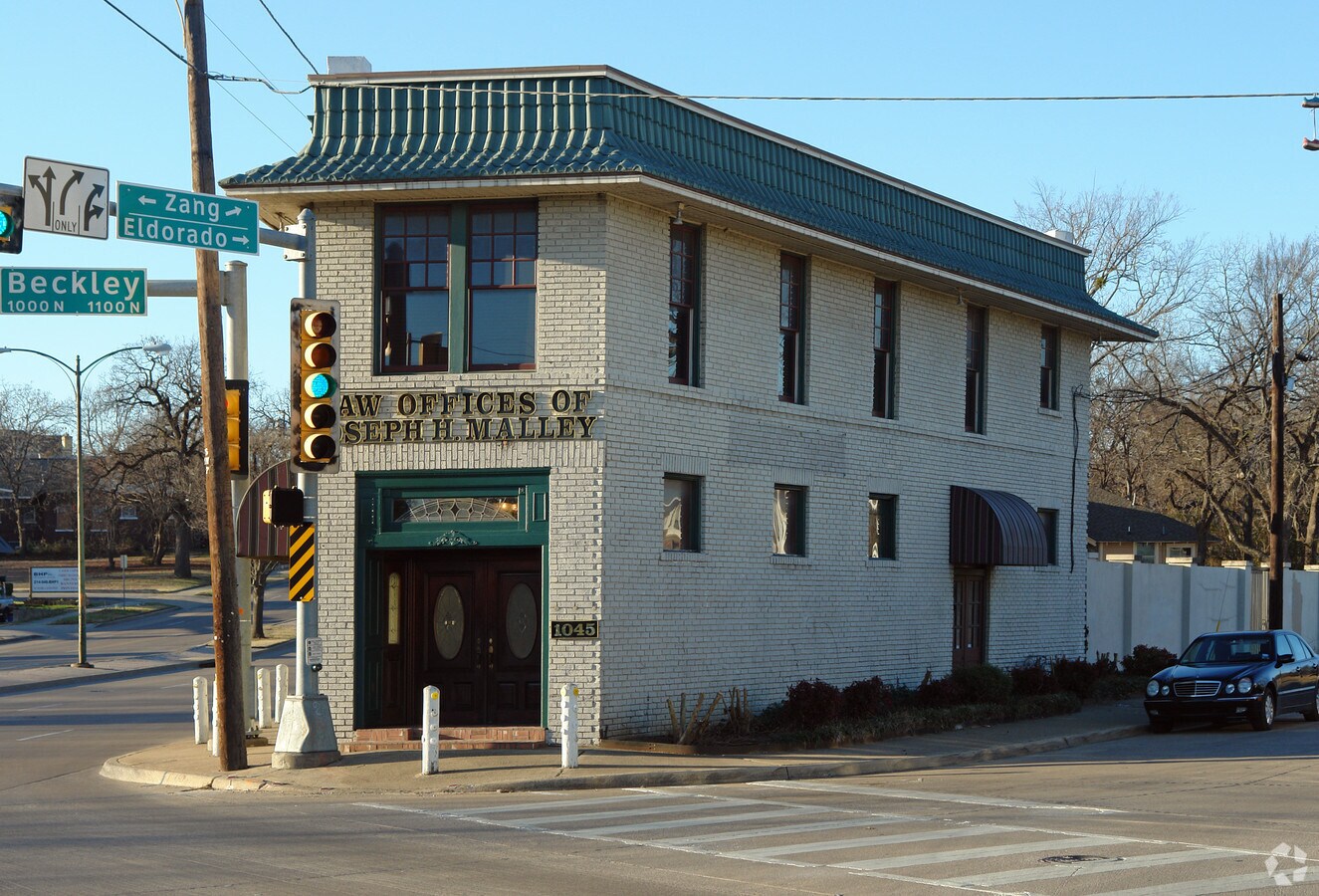 1045 N Zang Blvd, Dallas 75208 Office for Rent