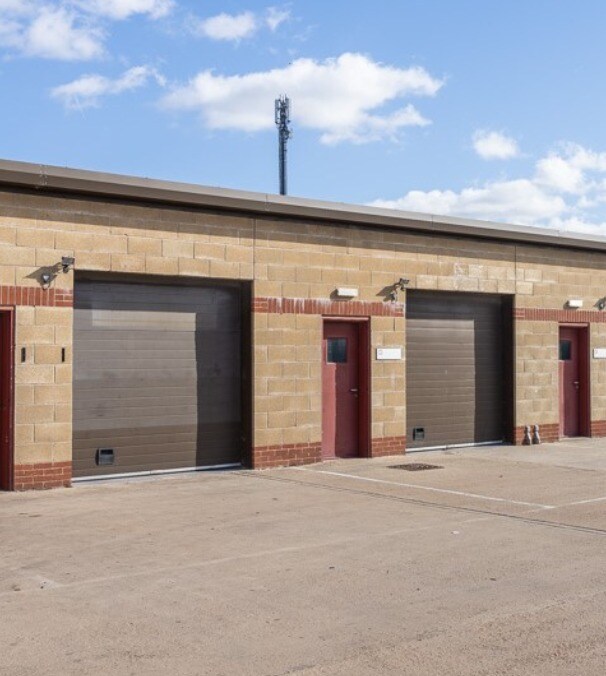 1-2 Darby, Swindon to rent Building Photo- Image 1 of 1