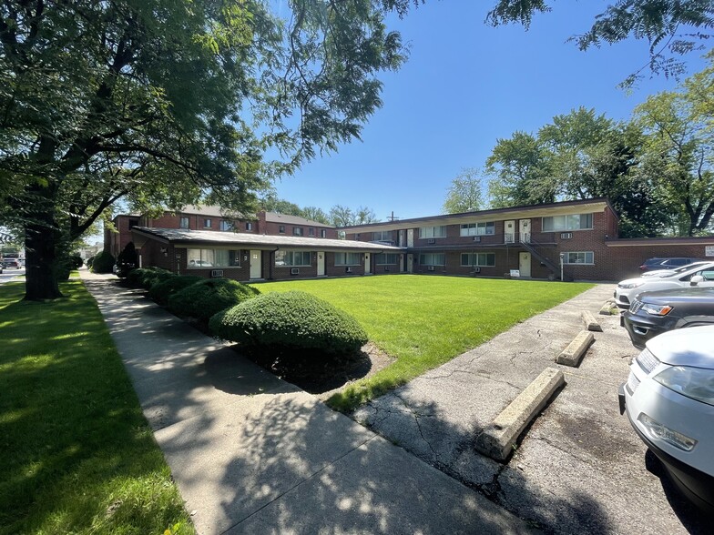 7711 North Ave, River Forest, IL for sale - Primary Photo - Image 1 of 1