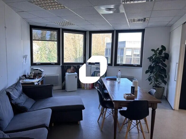 Office in Bruges to rent - Interior Photo - Image 2 of 18