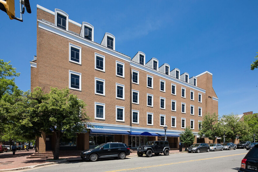 123 N Pitt St, Alexandria, VA for rent - Building Photo - Image 2 of 12